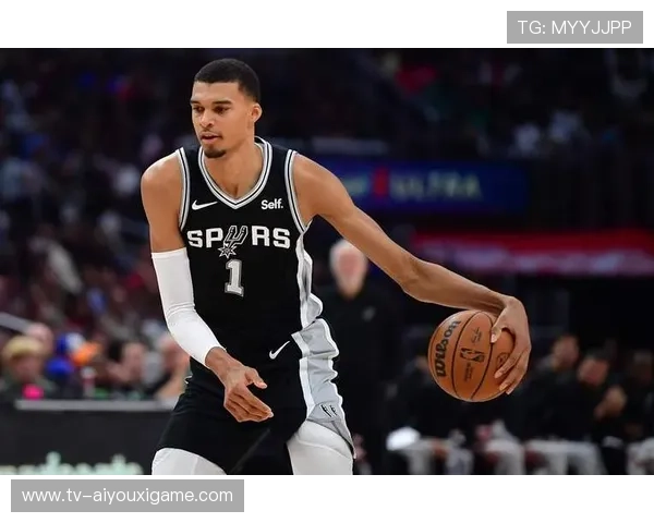 文班18＋18超怪兽数据！马刺未来要统治西部？，马刺博文