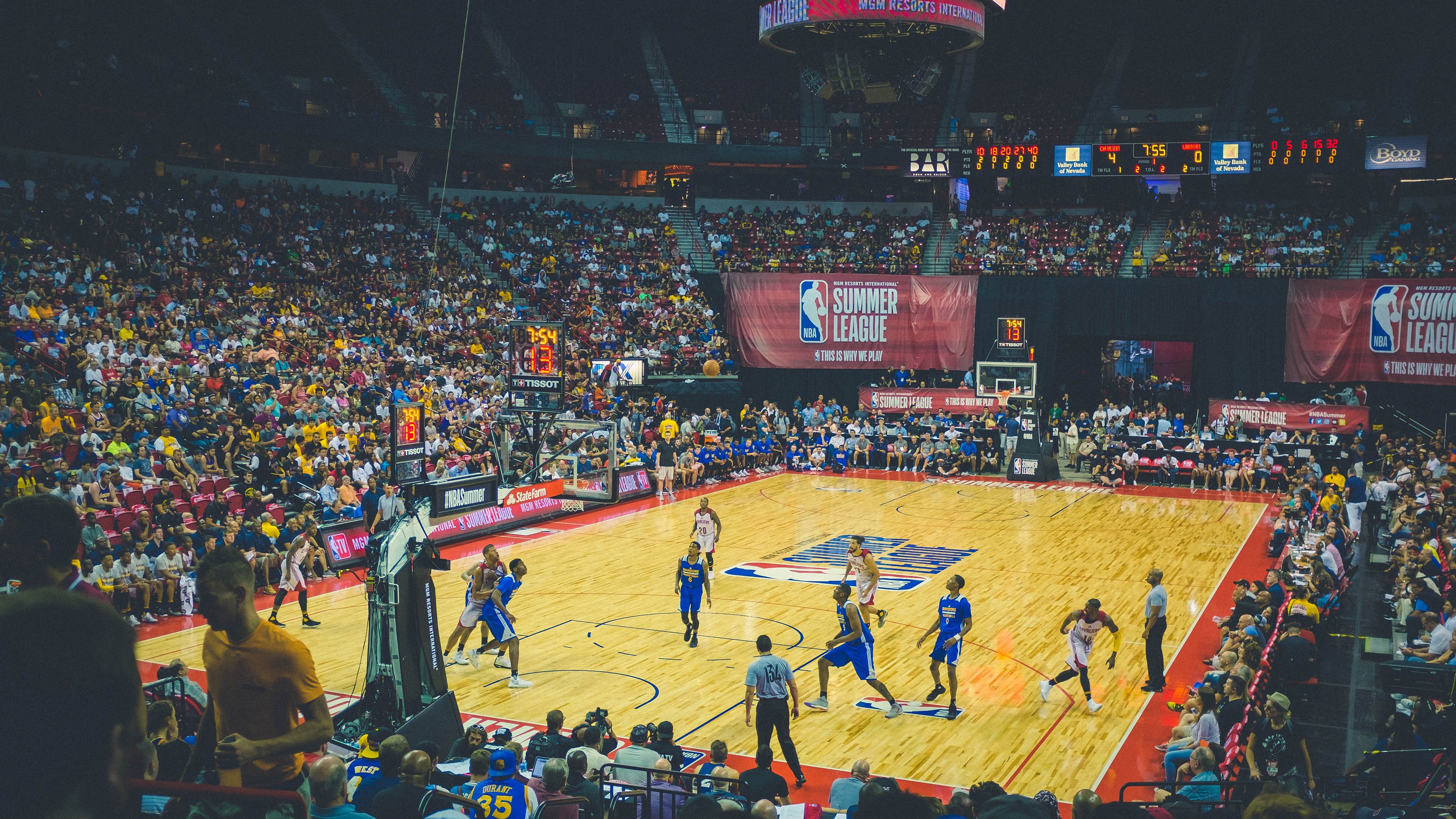 世界青年篮球锦标赛,俄罗斯队和美国队展开新一轮较量,世界青少年联合运动会篮球