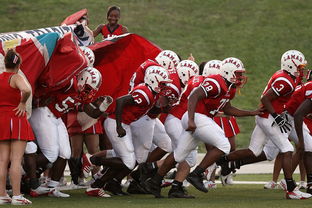 爱游戏在线登录入口-小尼克-史密斯惊艳爆砍25分：我只想带着活力上场，不舒服也不会错过比赛