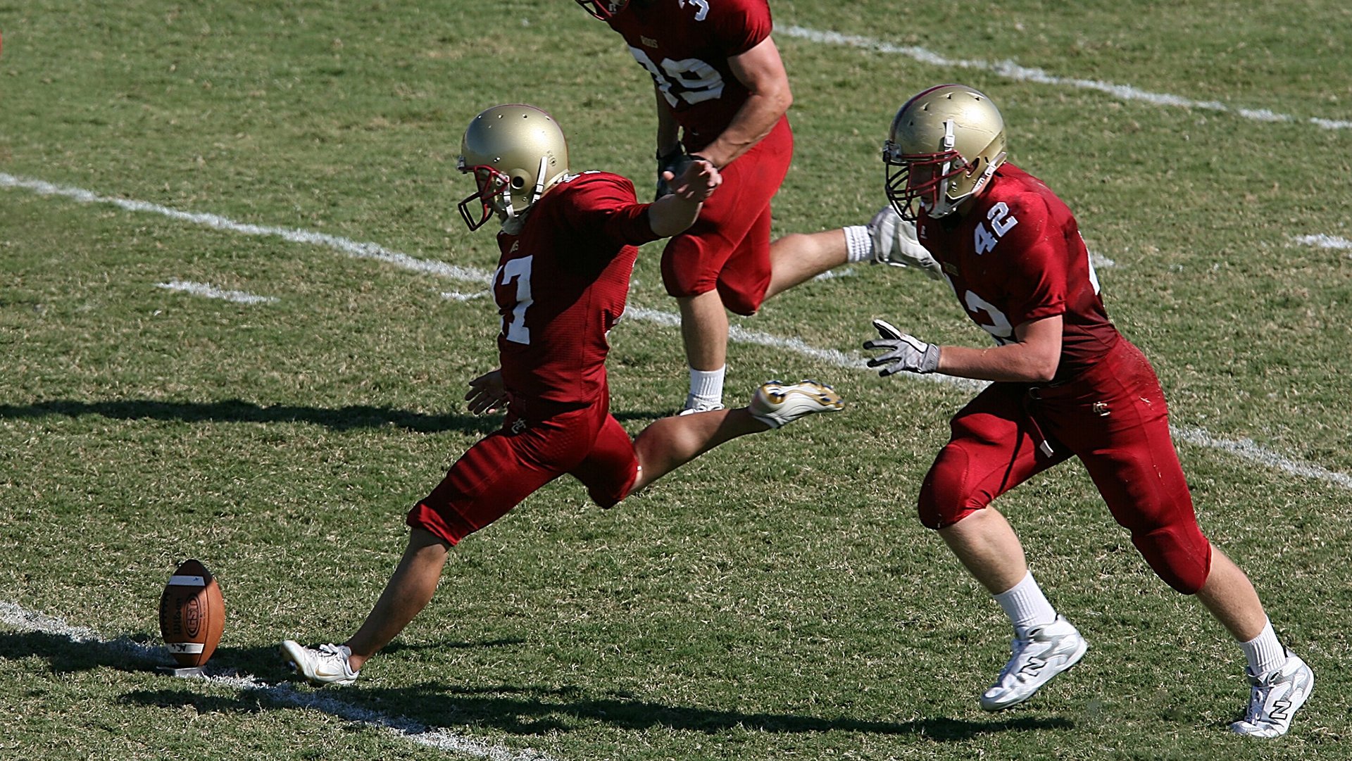 悲欢并不相通！苏超南通化身73胜勇士，泰州复刻95火箭